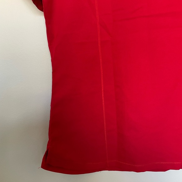 Dynamix by Dickies Women’s 3 Pocket Curved Hemline Scrub Top - Picture 12 of 12